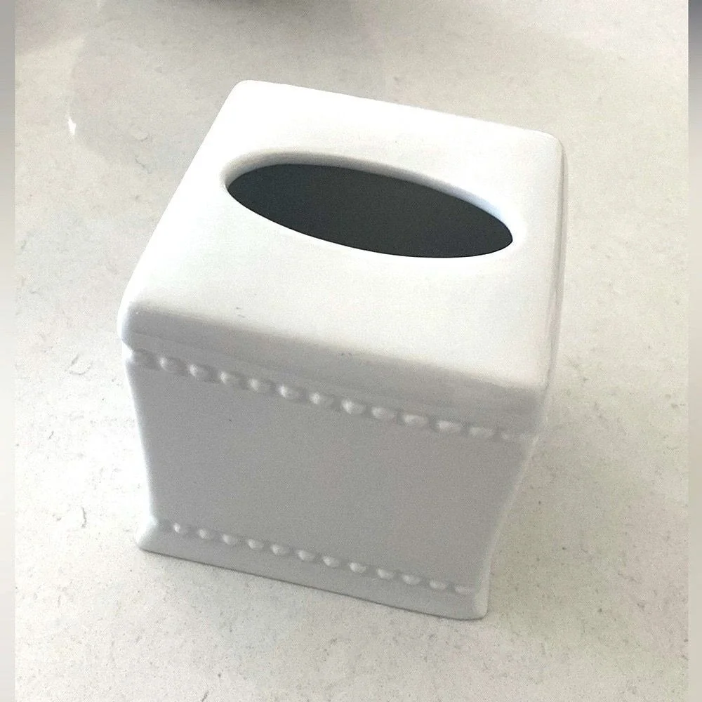 White Ceramic Beaded Tissue Box Cover Square Glossy Boutique Holder Vanity Decor